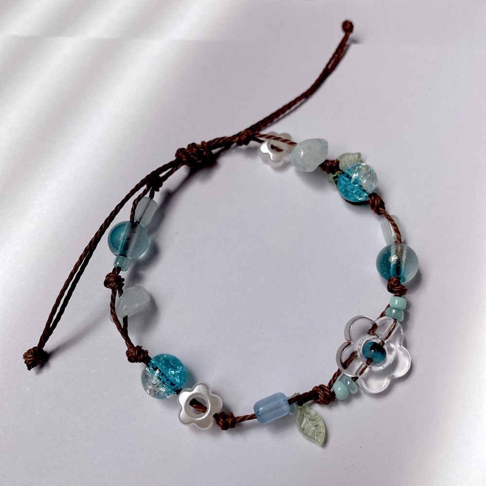 •Handmade by me• Mixed Flower Bead Bracelet • Adjustable sliding knot